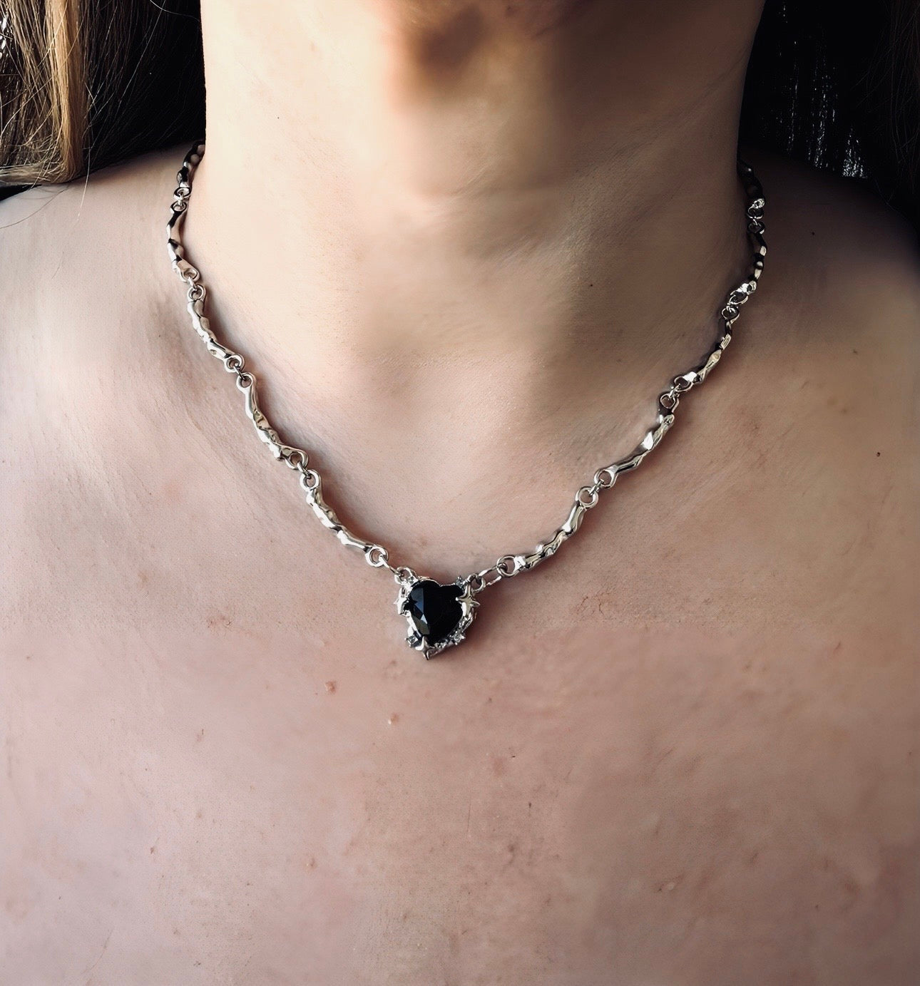 COLDHEART NECKLACE