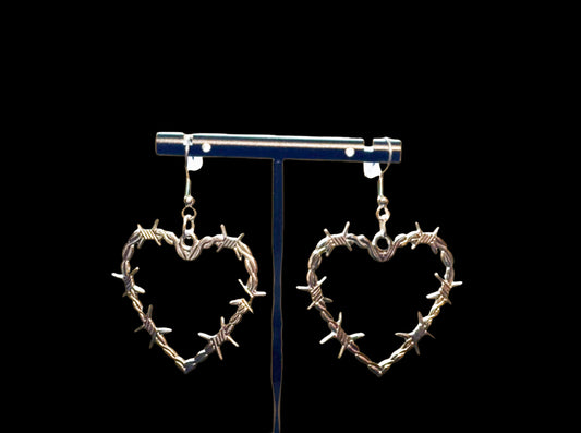 HEART OF THORNZ EARRINGS